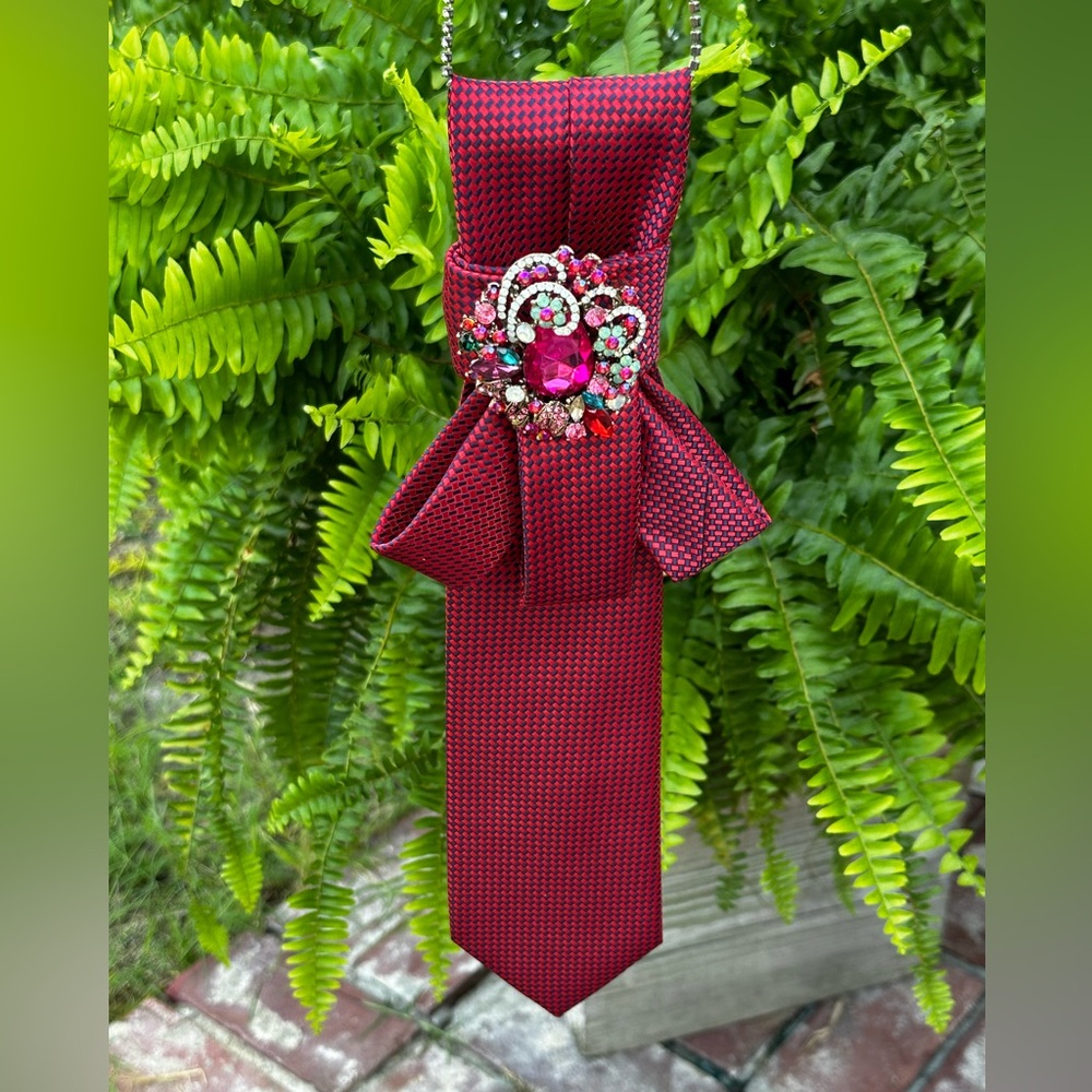 OOAK Neck Tie Necklace with Brilliant Color Stones Brooch - Picture 2 of 14